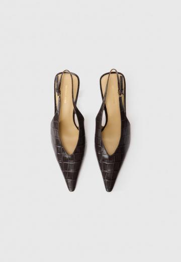 Туфли на высоком каблуке