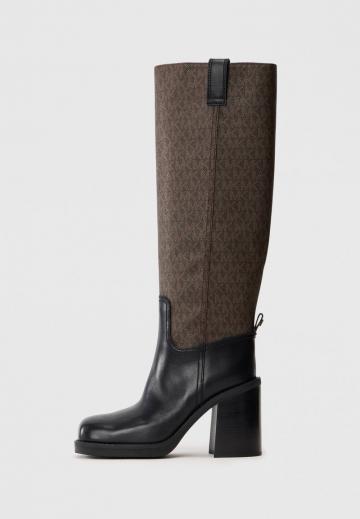 Высокие сапоги