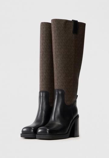 Высокие сапоги