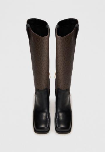 Высокие сапоги