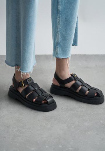 Босоножки на платформе