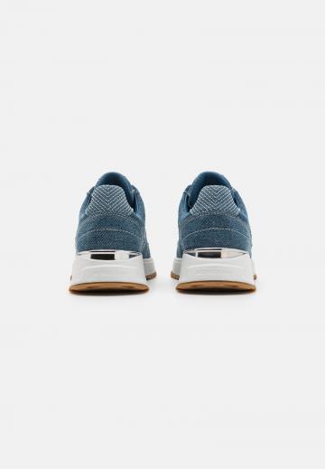 Гандбольные кроссовки