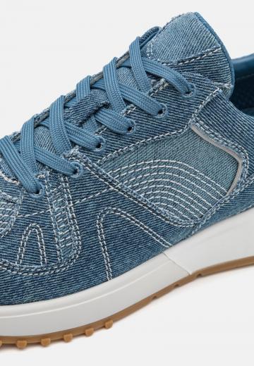 Гандбольные кроссовки