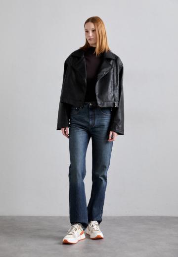 Гандбольные кроссовки