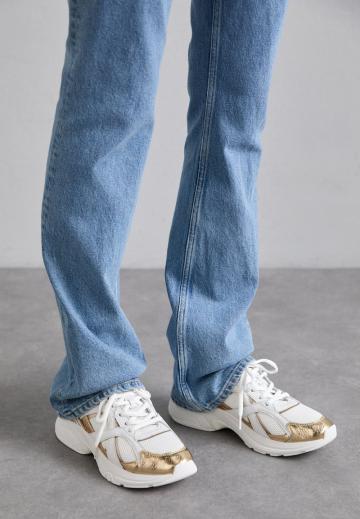 Гандбольные кроссовки