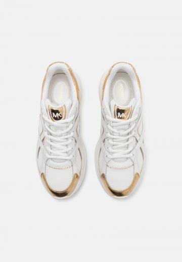 Гандбольные кроссовки