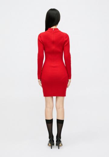 Вязаное платье