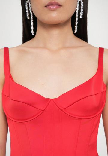 Топ на бретельках