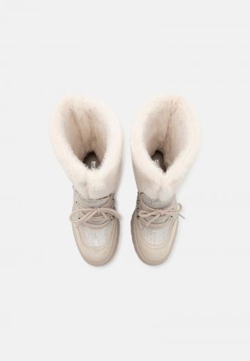 Гандбольные кроссовки