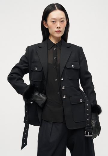 Блейзер с накладными карманами