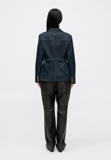 Блейзер с накладными карманами