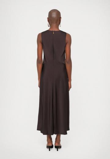 Длинное платье