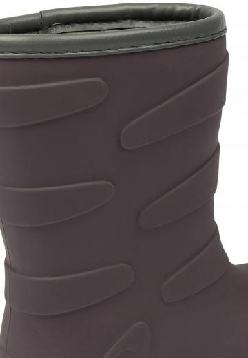 Резиновые сапоги