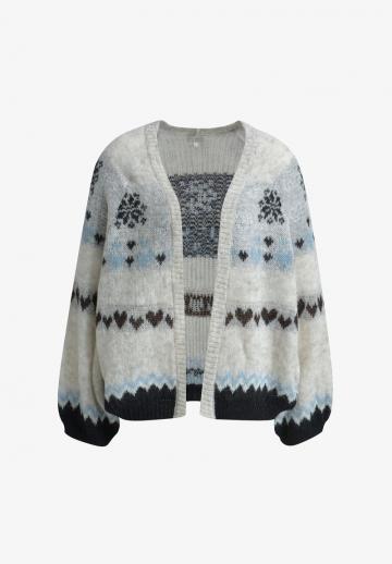 Жаккардовая вязаная кофта