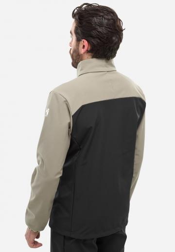 Спортивная куртка