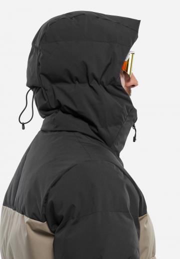 Сноубордическая куртка