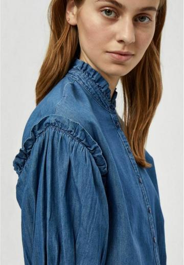 Джинсовая блузка