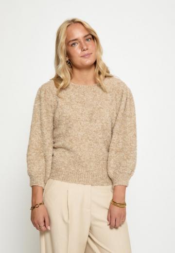 Пуловер с рукавом три четверти