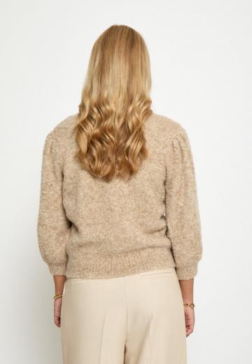 Пуловер с рукавом три четверти