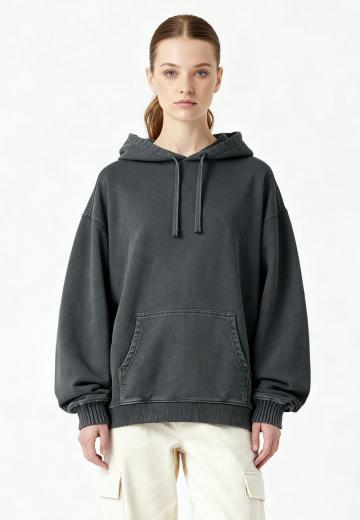 Пуловер с капюшоном