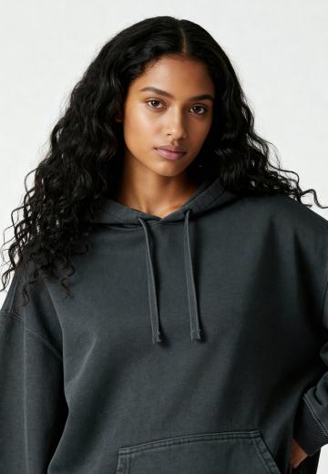 Пуловер с капюшоном