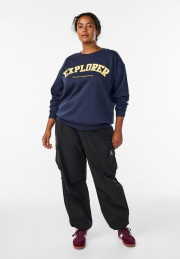 Спортивная толстовка