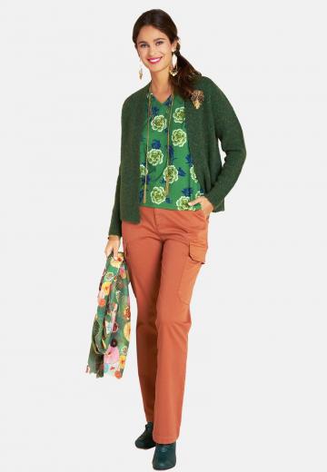 Брюки с накладными карманами