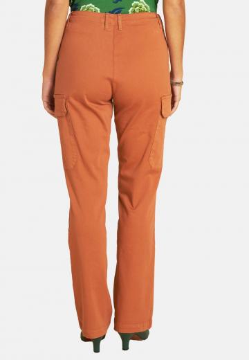 Брюки с накладными карманами