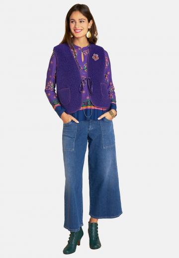 Вязаный жилет