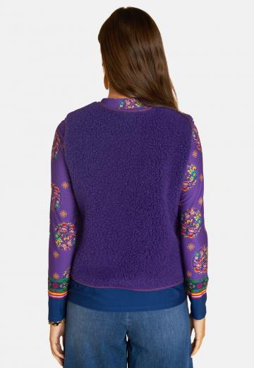 Вязаный жилет