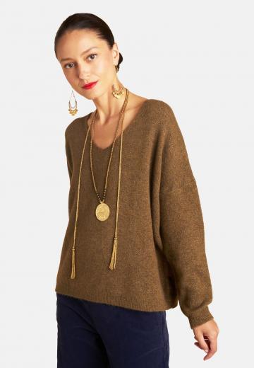 Пуловер с вырезом V