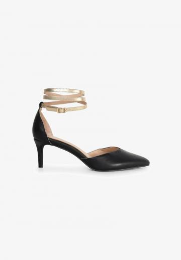 Туфли с ремешком