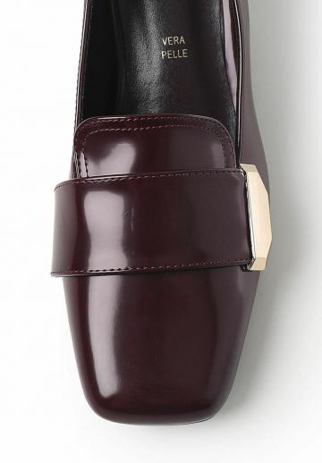 Туфли с высоким носом