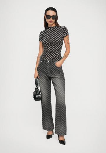 Джинсы бойфренда