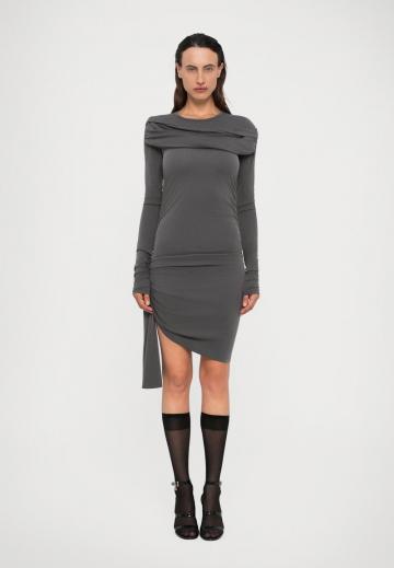 Короткое платье