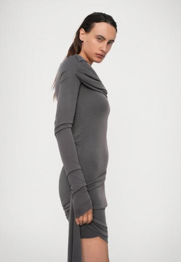 Короткое платье