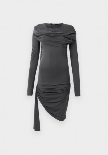 Короткое платье