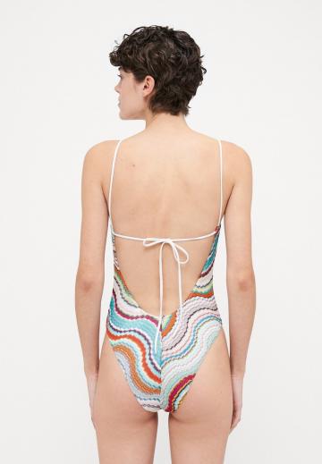 Слитный купальник