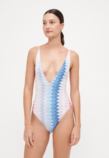 Слитный купальник