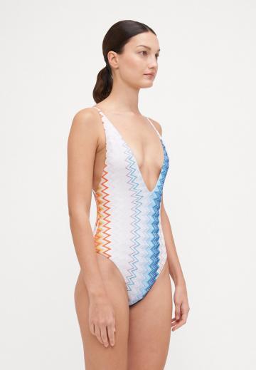 Слитный купальник