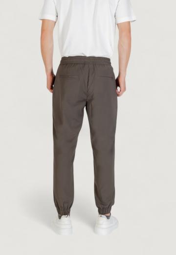 Спортивные штаны