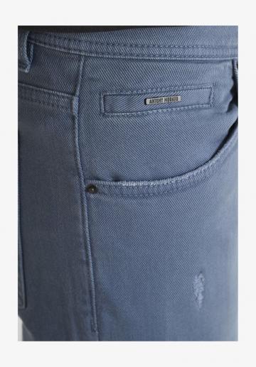 Узкие джинсы