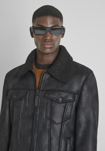 Кожаная куртка