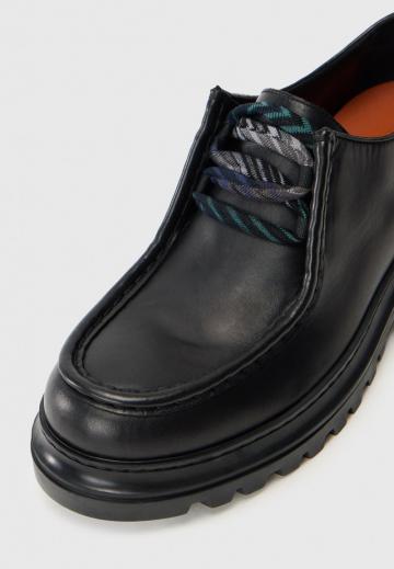 Ботинки на шнуровке