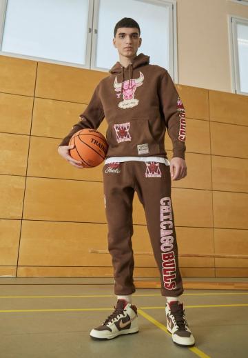 Спортивная кофта