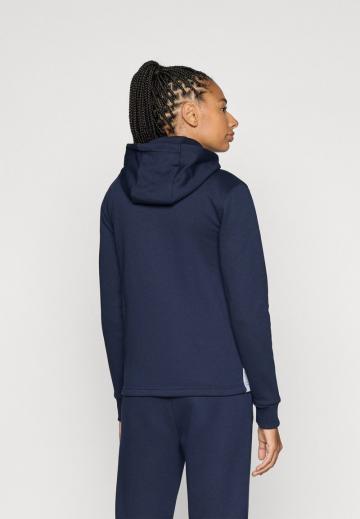 Спортивная толстовка