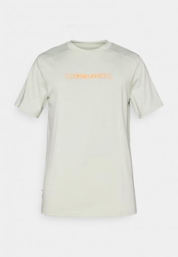 Спортивная майка