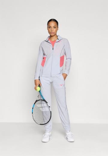 Спортивная куртка