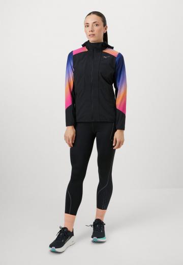 Спортивная куртка