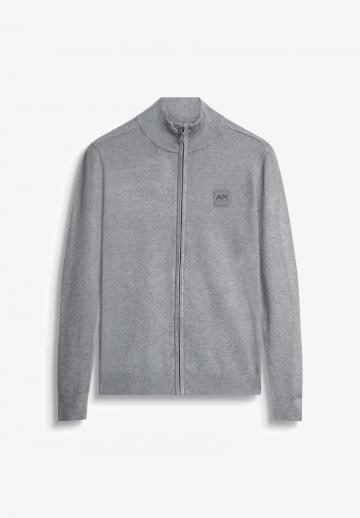 Вязаная кофта